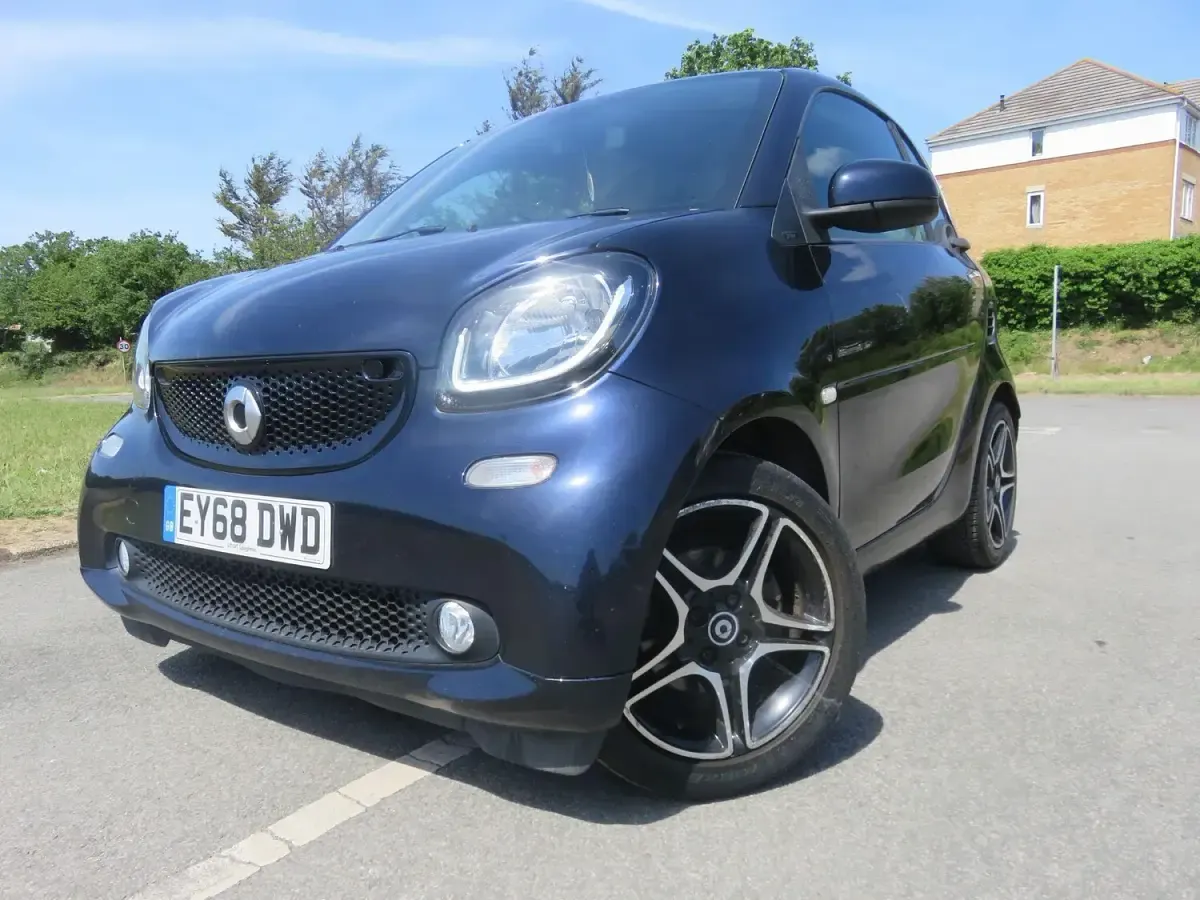 Used Smart ForTwo Coupé 90 HP (66 kW) 2018 Blue Coupe
