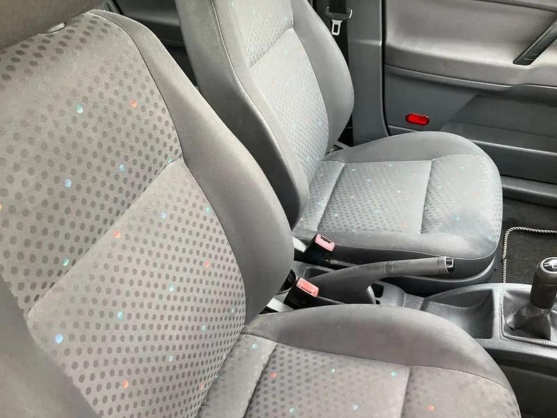 Used VW Polo 75 HP (55 kW) 2003 Yellow Hatchback