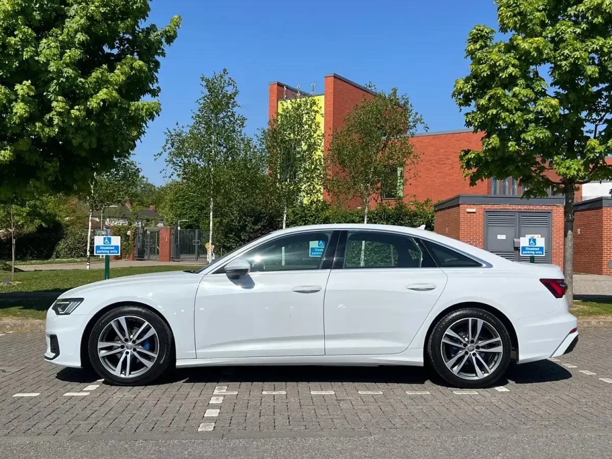 Usado Audi A6 S-Line 2019 Blanco Berlina