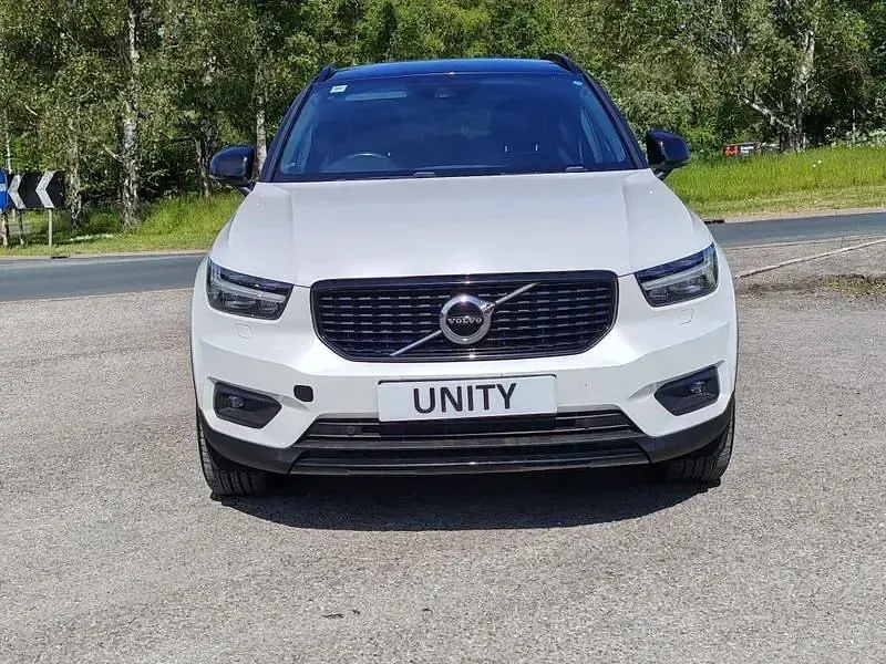 Used Volvo XC40 R-Design 2018 White SUV