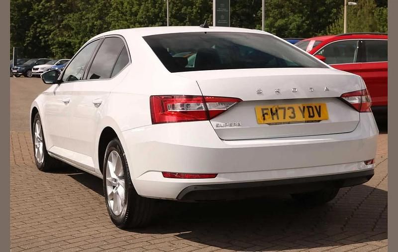 Used Skoda Superb SE Technology 147 HP (108 kW) 2024 Moon white metallic Hatchback