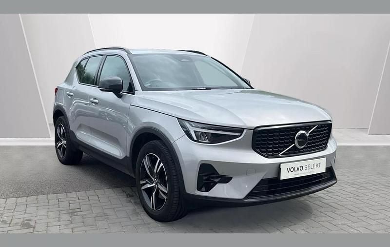 Silver Used 2023 Volvo XC40 Plus SUV | £30,990 (Fair price) - Image 1/4