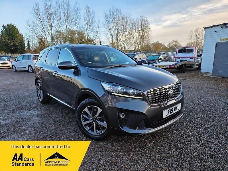Grey Used 2019 Kia Sorento SUV | £13,900 (Good price) - Image 1/4
