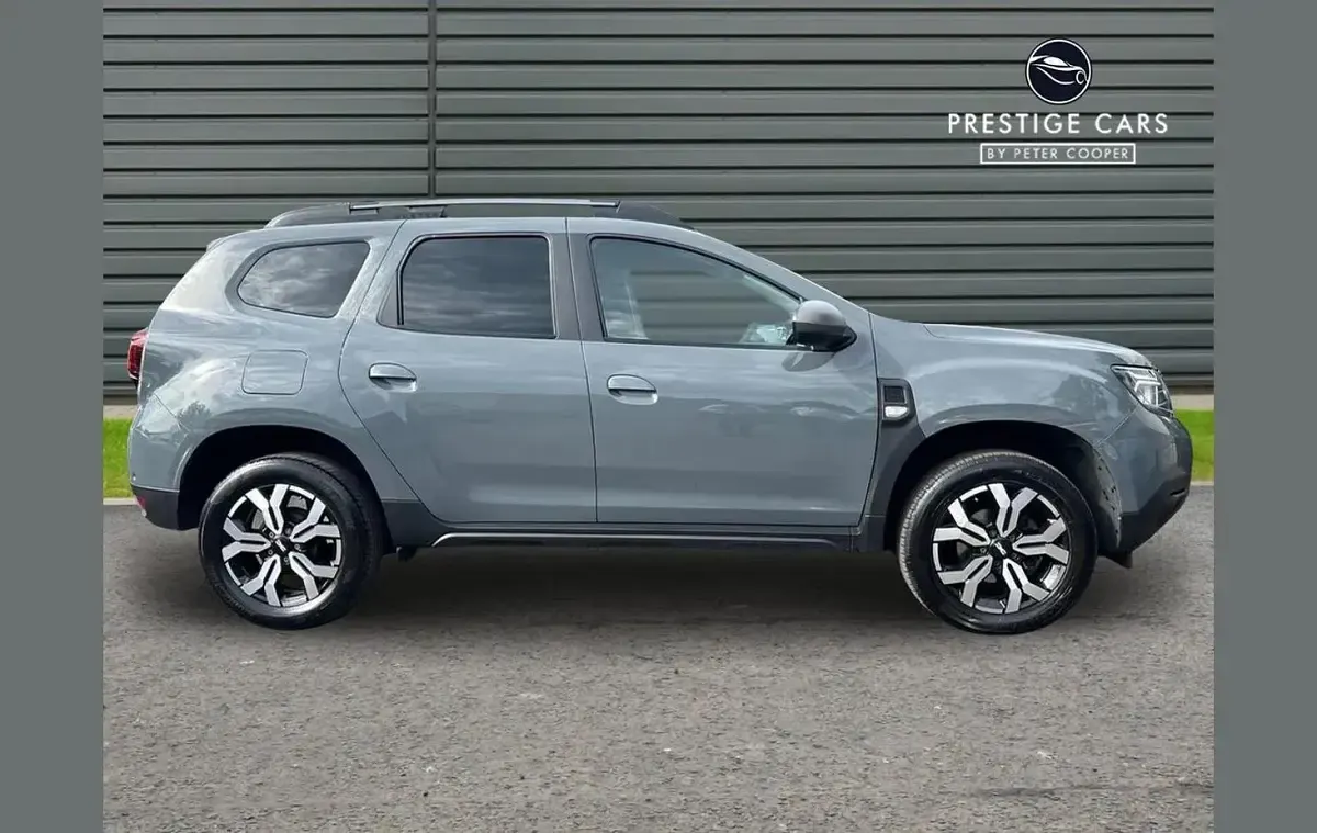 Used Dacia Duster Journey 90 HP (66 kW) 2024 Grey SUV