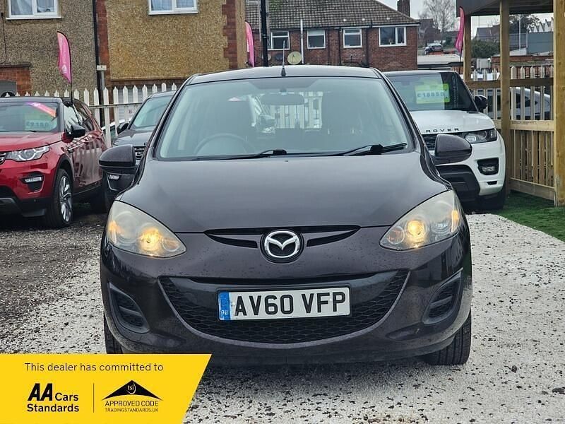 Used Mazda 2 2011 Maroon Hatchback