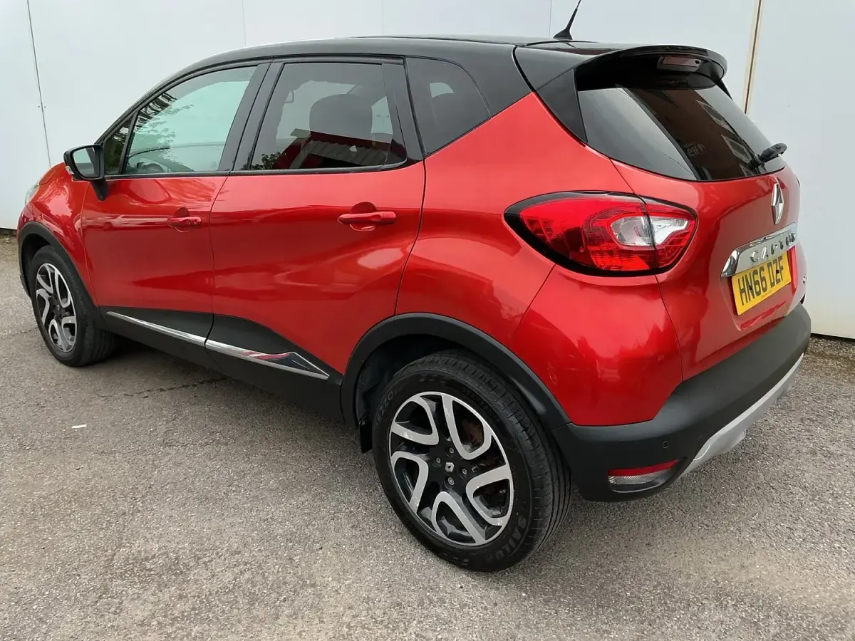 Gebraucht Renault Captur Signature 90 PS (66 kW) 2016 Rot SUV