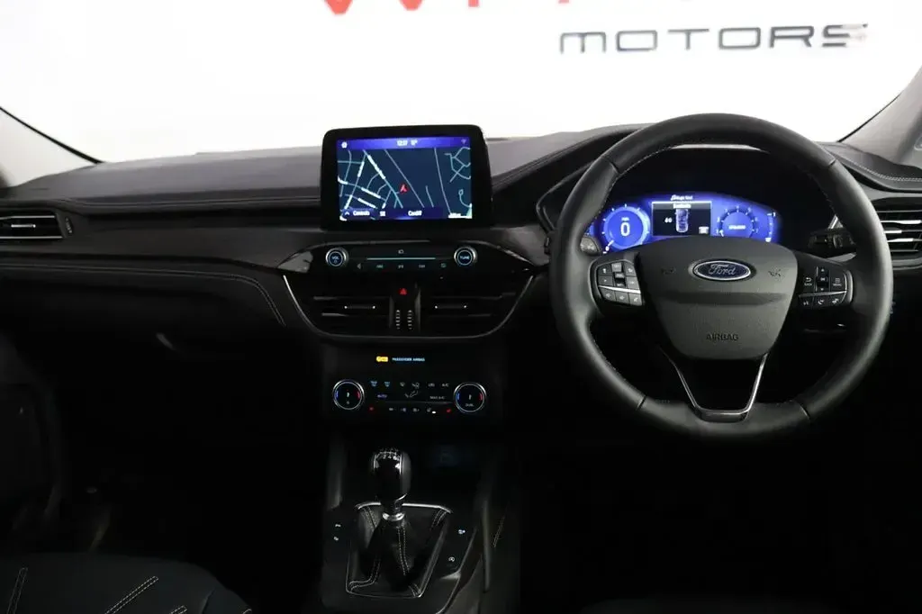 Used Ford Kuga Vignale 150 HP (110 kW) 2024 Blue SUV