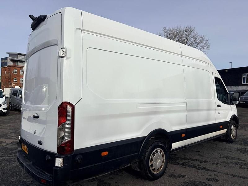 Used Ford Transit Trend 130 HP (95 kW) 2020 White Van