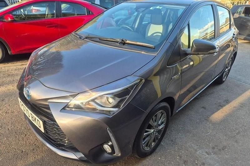 Used Toyota Yaris Hybrid 2020