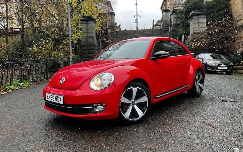 Used VW Beetle Sportline 220 HP (161 kW) 2016 Red Hatchback