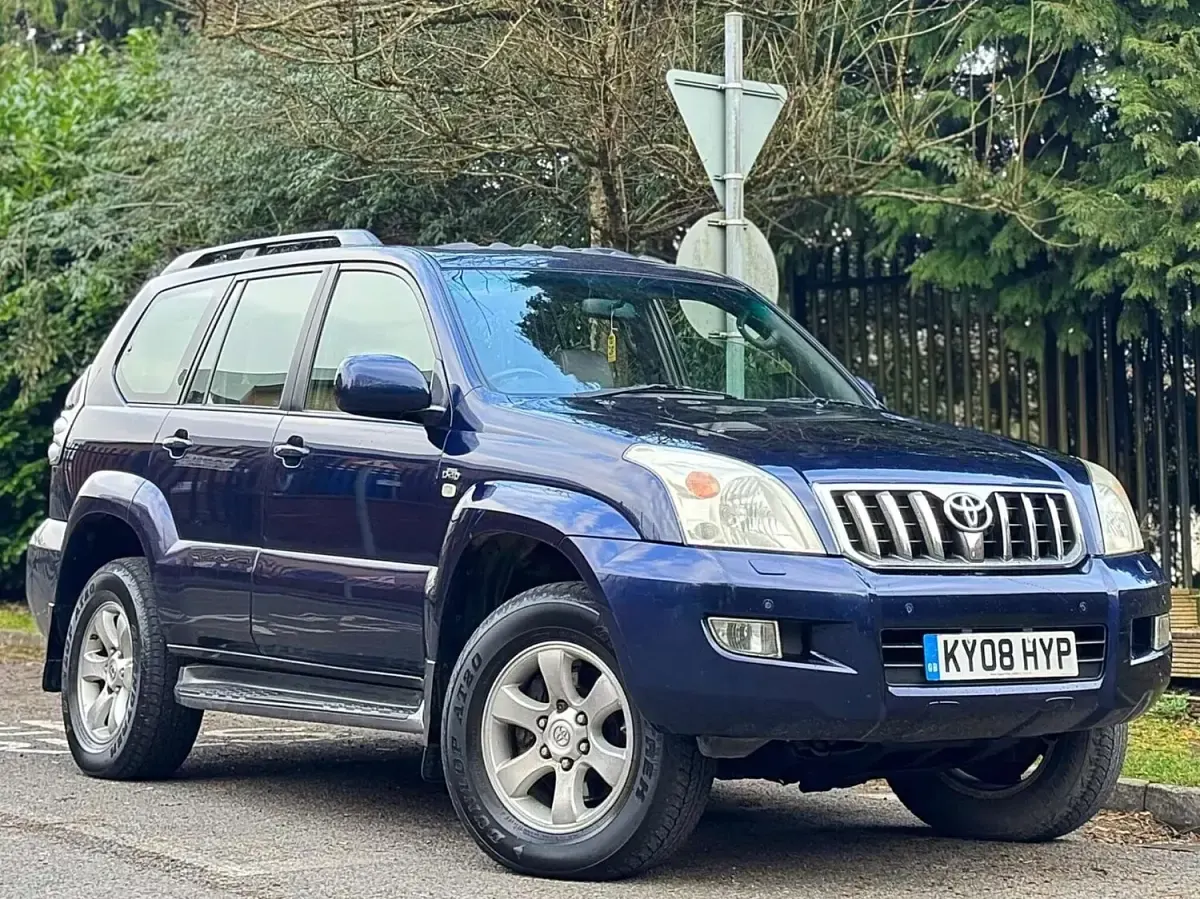Used Toyota Land Cruiser 173 HP (127 kW) 2008 Blue SUV