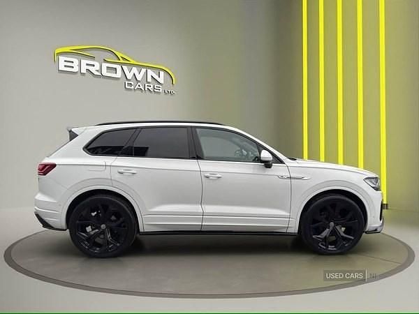 Used VW Touareg R-line 286 HP (210 kW) 2019 White SUV