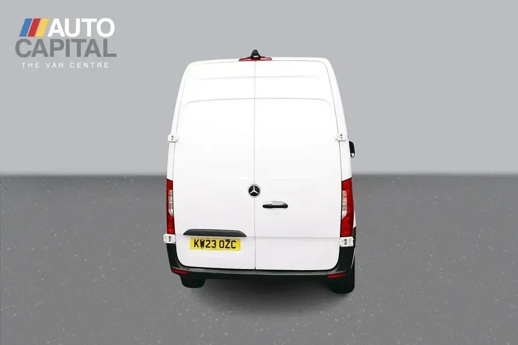 Used Mercedes Sprinter Premium 150 HP (110 kW) 2023 White Van