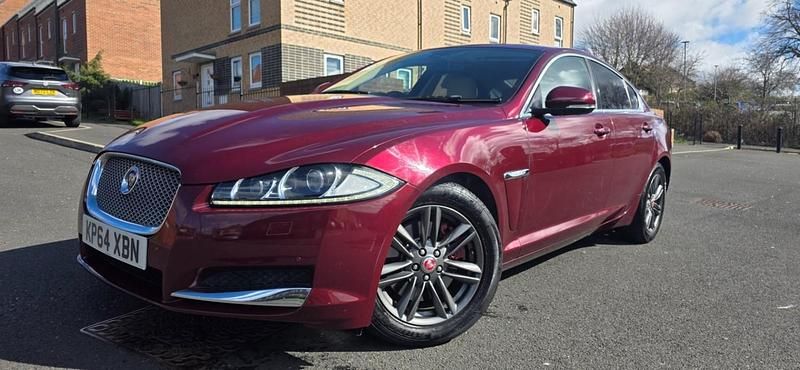 Used Jaguar XF Luxury 2014 Red Sedan