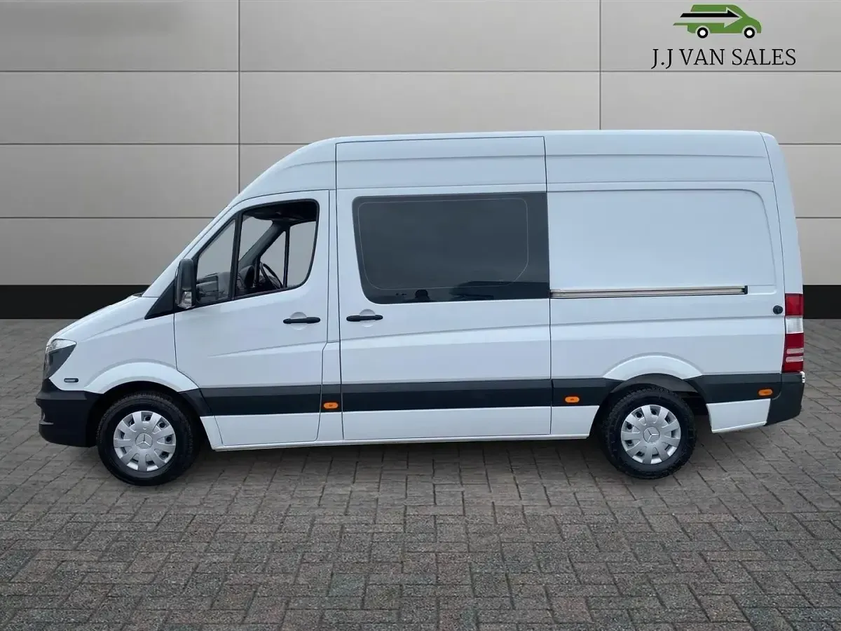 Used Mercedes Sprinter 160 HP (117 kW) 2017 White Van