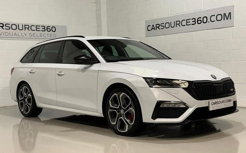 Used Skoda Octavia vRS 200 HP (147 kW) 2023 Estate