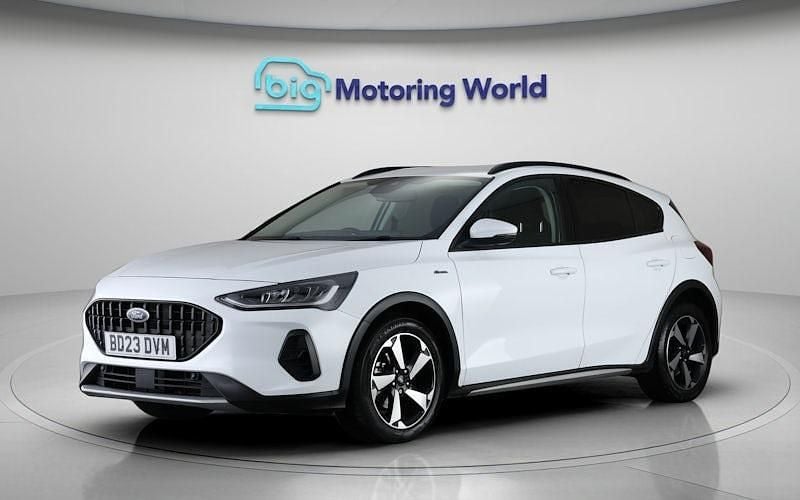 Used Ford Focus Active 155 HP (114 kW) 2023 White Hatchback