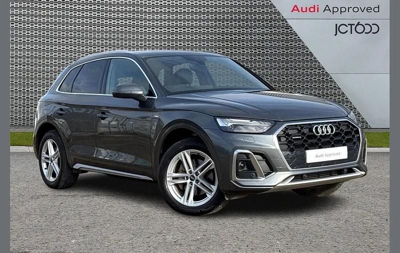 Used Audi Q5 S-Line 261 HP (191 kW) 2023 Grey SUV