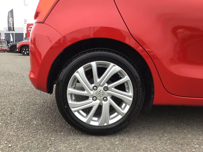 Used Suzuki Swift SZ-T 83 HP (61 kW) 2022 Red Hatchback