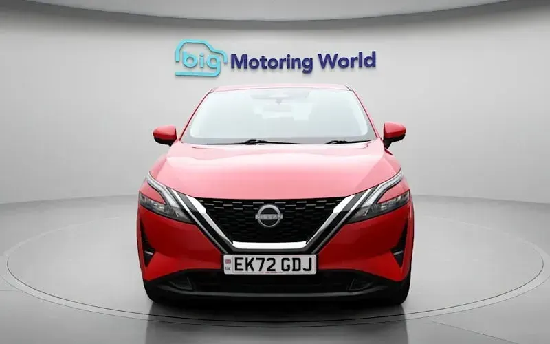 Used Nissan Qashqai Acenta Premium 158 HP (116 kW) 2023 Red SUV