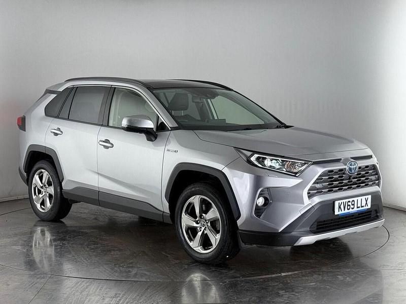 Silver Used 2019 Toyota RAV4 Hybrid SUV | £18,550 (Fair price) - Image 1/3