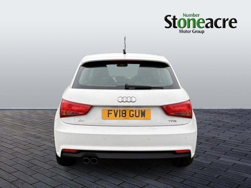 Used Audi A1 Sportback Sport 125 HP (91 kW) 2018 White Hatchback