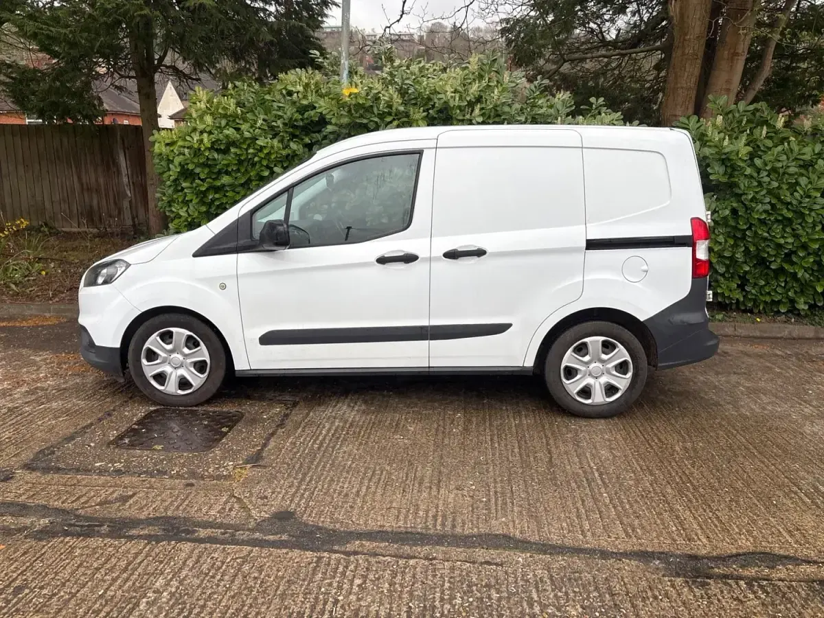 Używany Ford Transit Trend 100 KM (73 kW) 2019 Biały Van