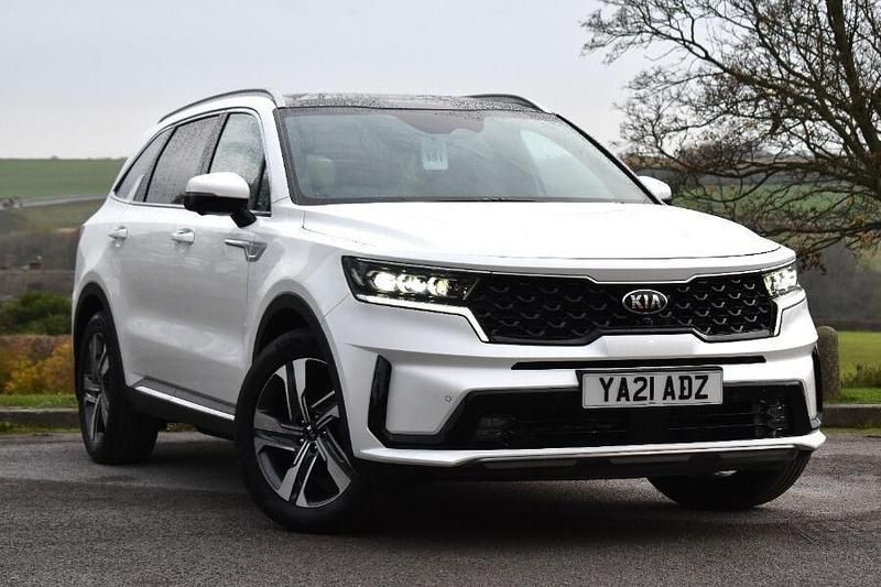 White Used 2021 Kia Sorento SUV | £31,523 (Fair price) - Image 1/4