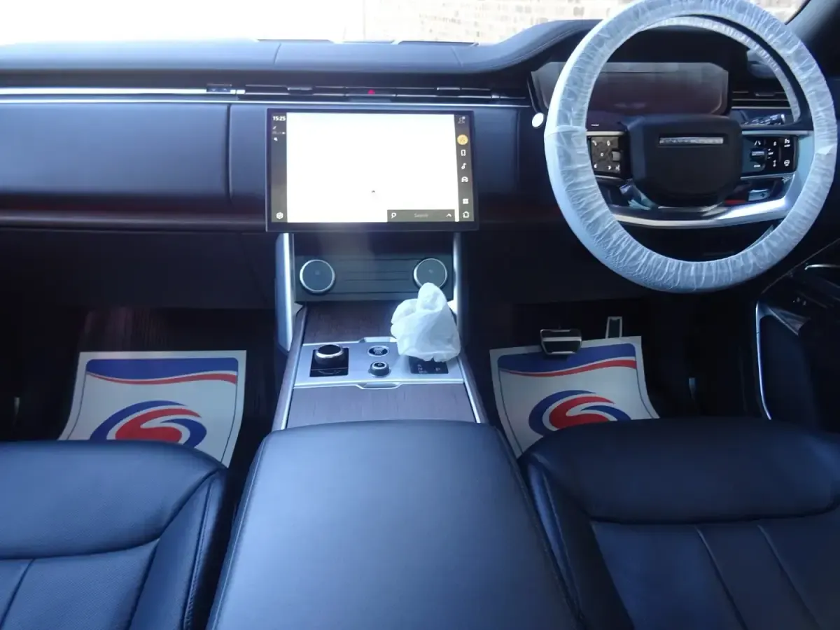 Käytetty Land Rover Range Rover HSE 2023 Harmaa Katumaasturi