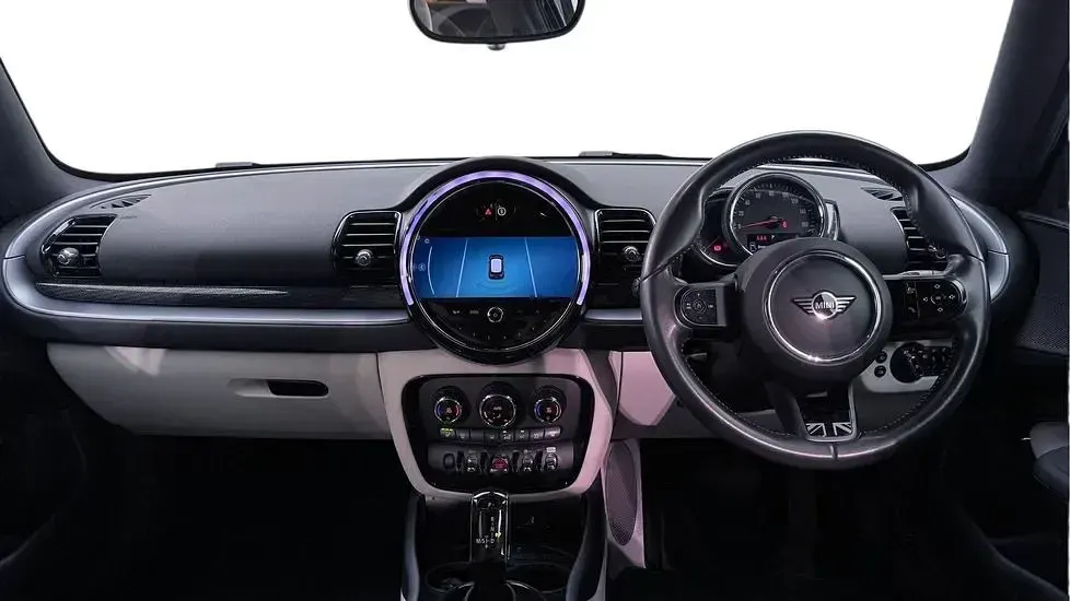 Used Mini Cooper Clubman Exclusive 136 HP (100 kW) 2023 Black Estate