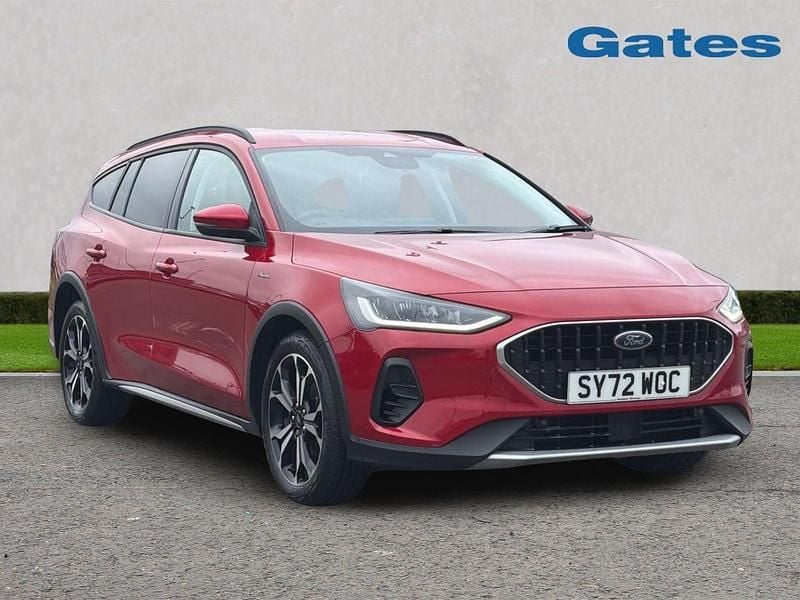 Used Ford Focus Active 125 HP (91 kW) 2022 Red Estate