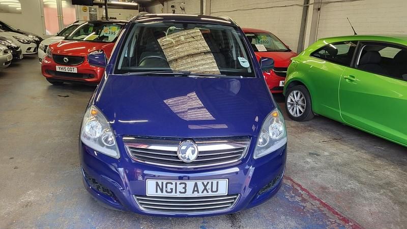 Used Vauxhall Zafira 115 HP (84 kW) 2013 Blue MPV