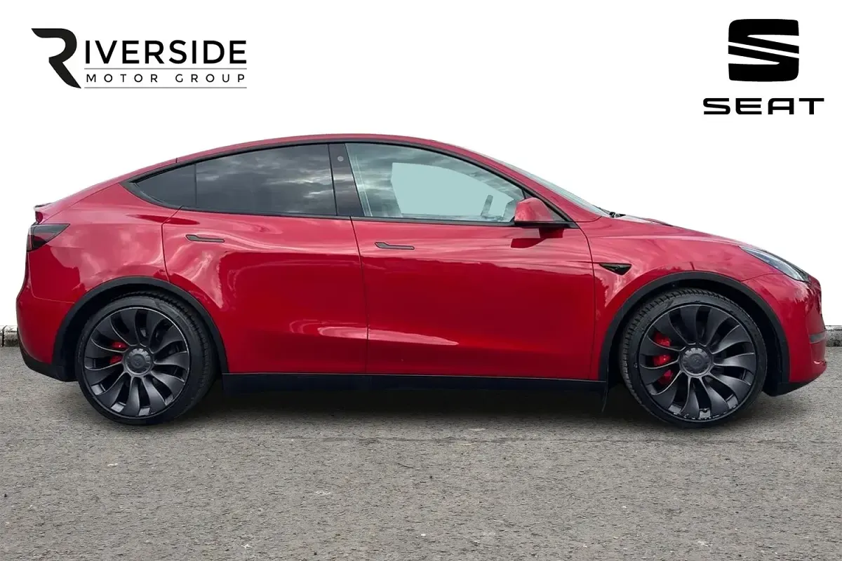 Used Tesla Model Y Performance 392 kW (534 HP) 2022 Midnight cherry red SUV