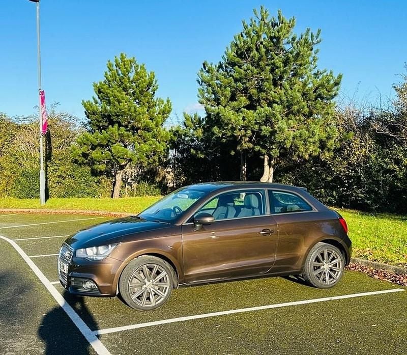 Used Audi A1 Sport 122 HP (89 kW) 2011 Brown Hatchback