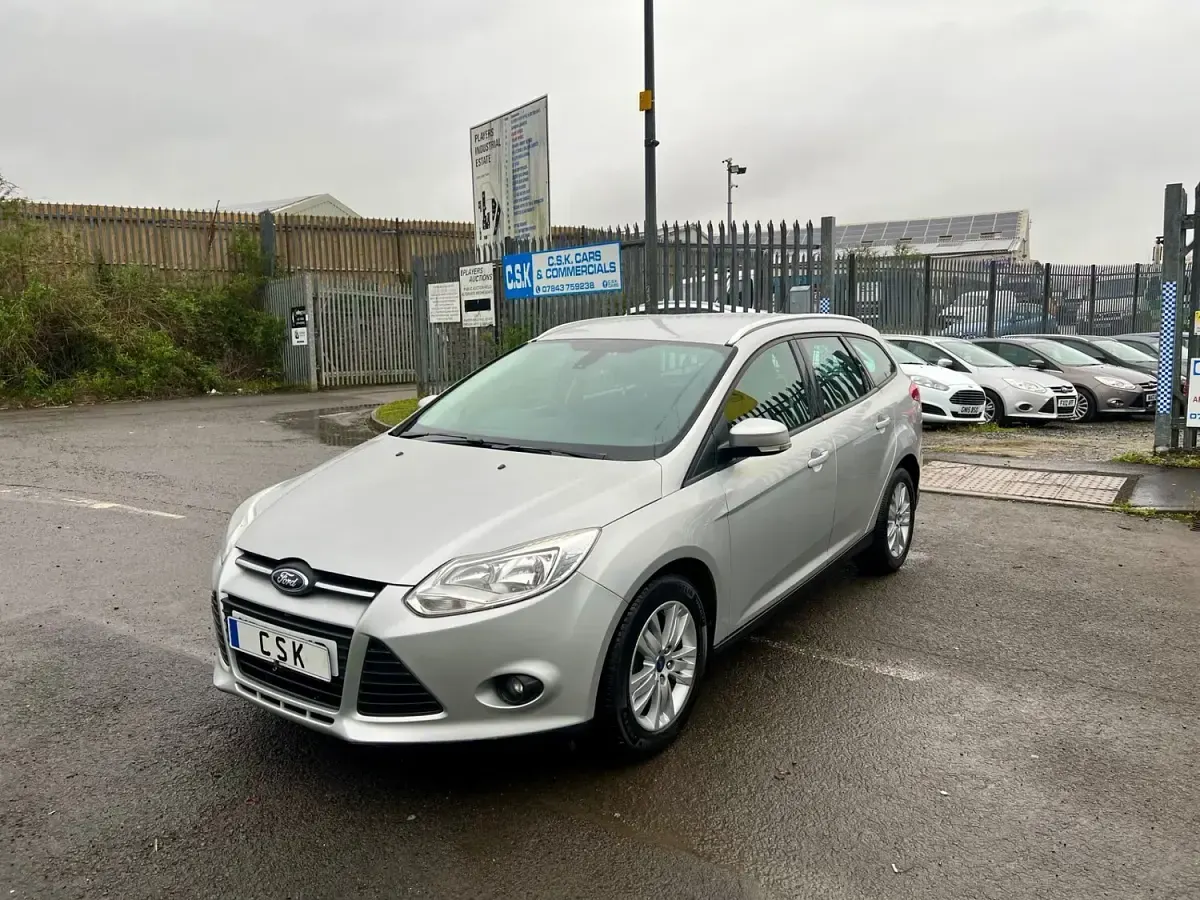 Used Ford Focus 115 HP (84 kW) 2014 Silver Estate