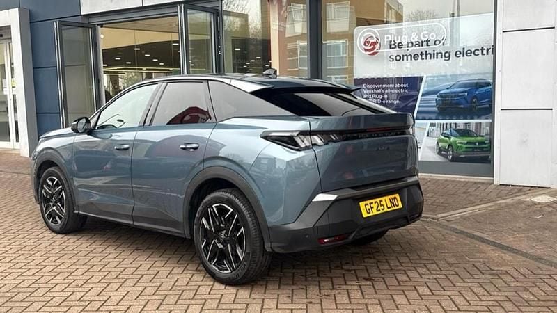 Used Peugeot 3008 Allure 134 HP (98 kW) 2025 Blue SUV