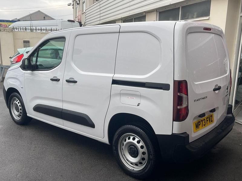 Used Peugeot Partner Premium 2024 White MPV