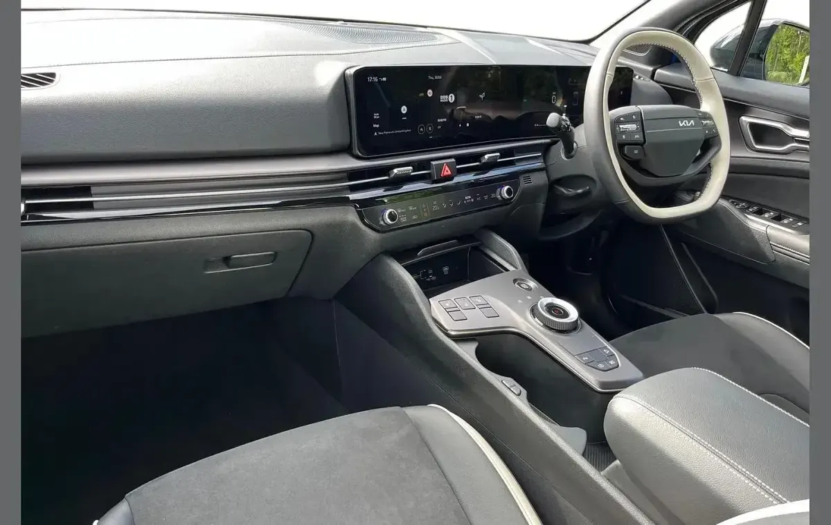 Used Kia Sportage GT-Line 234 HP (172 kW) 2025 Blue SUV