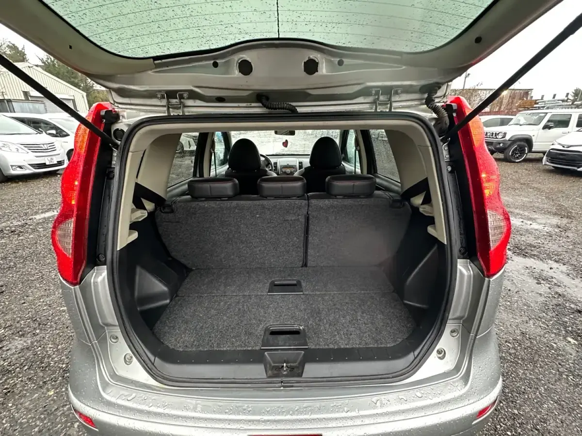 Begagnad Nissan Note Tekna 2021 Silver Halvkombi