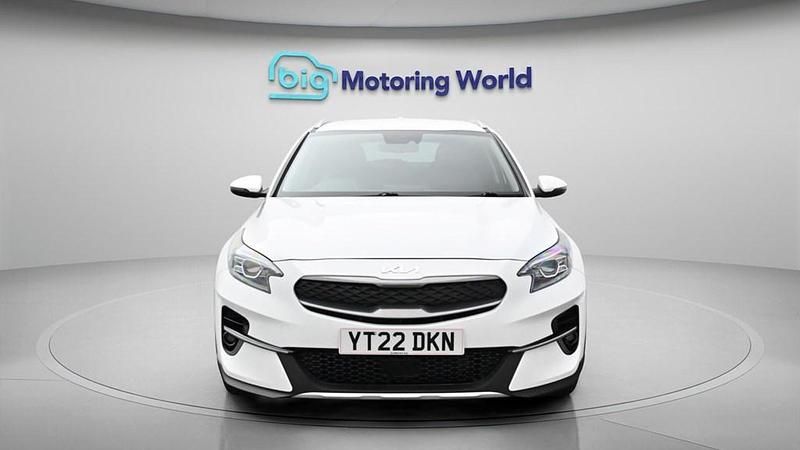 Used Kia XCeed 139 HP (102 kW) 2022 White SUV