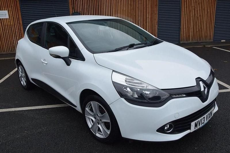 White Used 2013 Renault Clio IV Expression+ Hatchback | £4,000 (Fair price) - Image 1/1