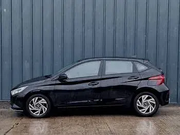 Used Hyundai i20 Advanced 100 HP (73 kW) 2025 Black Hatchback
