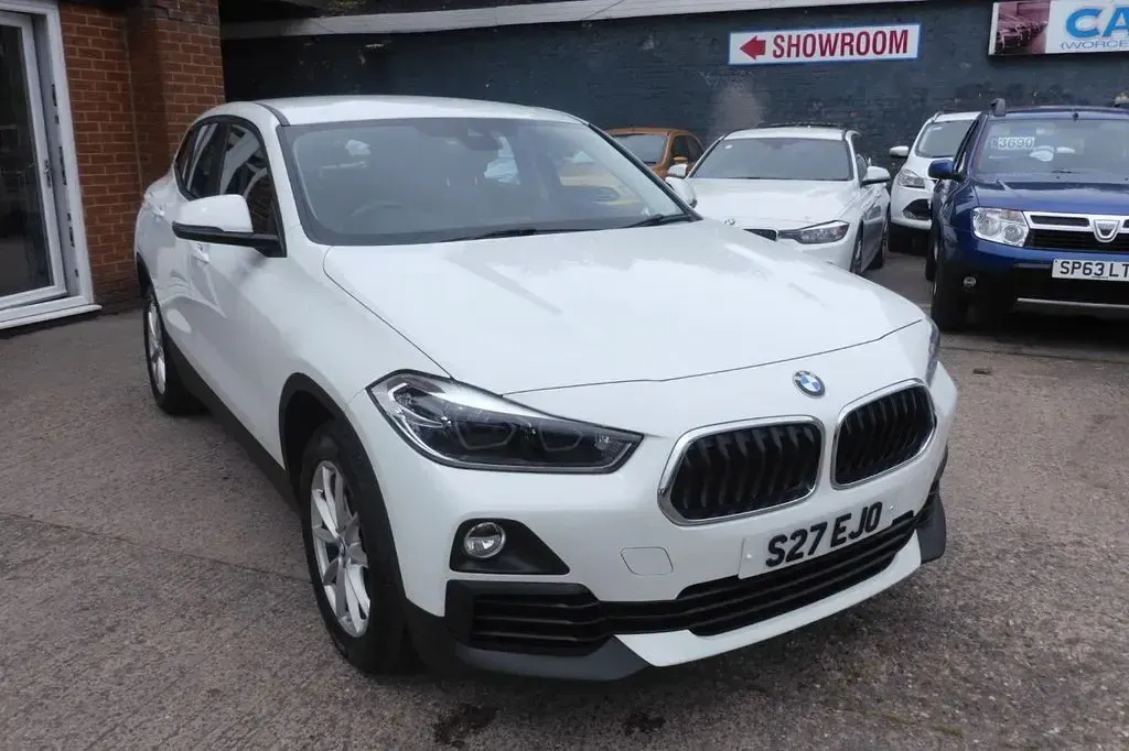 Begagnad BMW X2 Comfort Edition 140 HK (102 kW) 2020 Vit SUV
