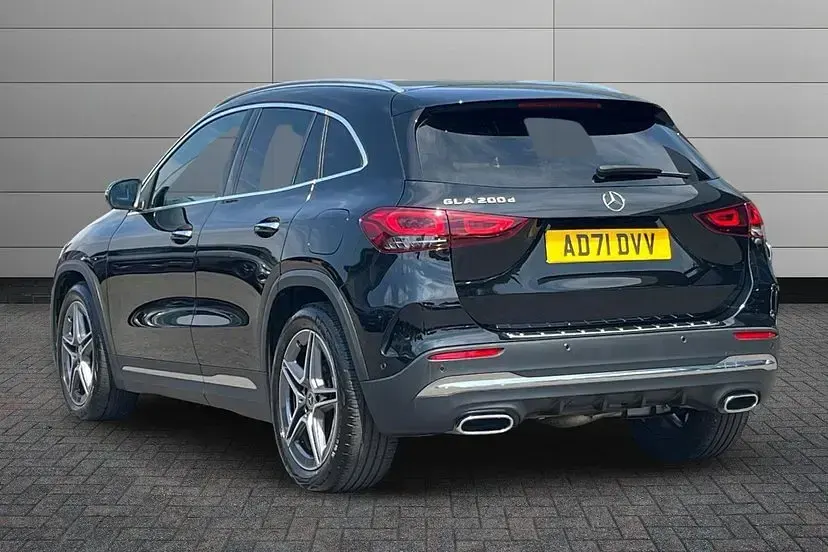 Used Mercedes GLA200 AMG Line Premium Plus 148 HP (108 kW) 2021 Cosmos black SUV