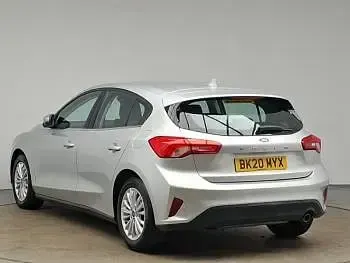 Used Ford Focus Titanium 125 HP (91 kW) 2020 Silver Hatchback
