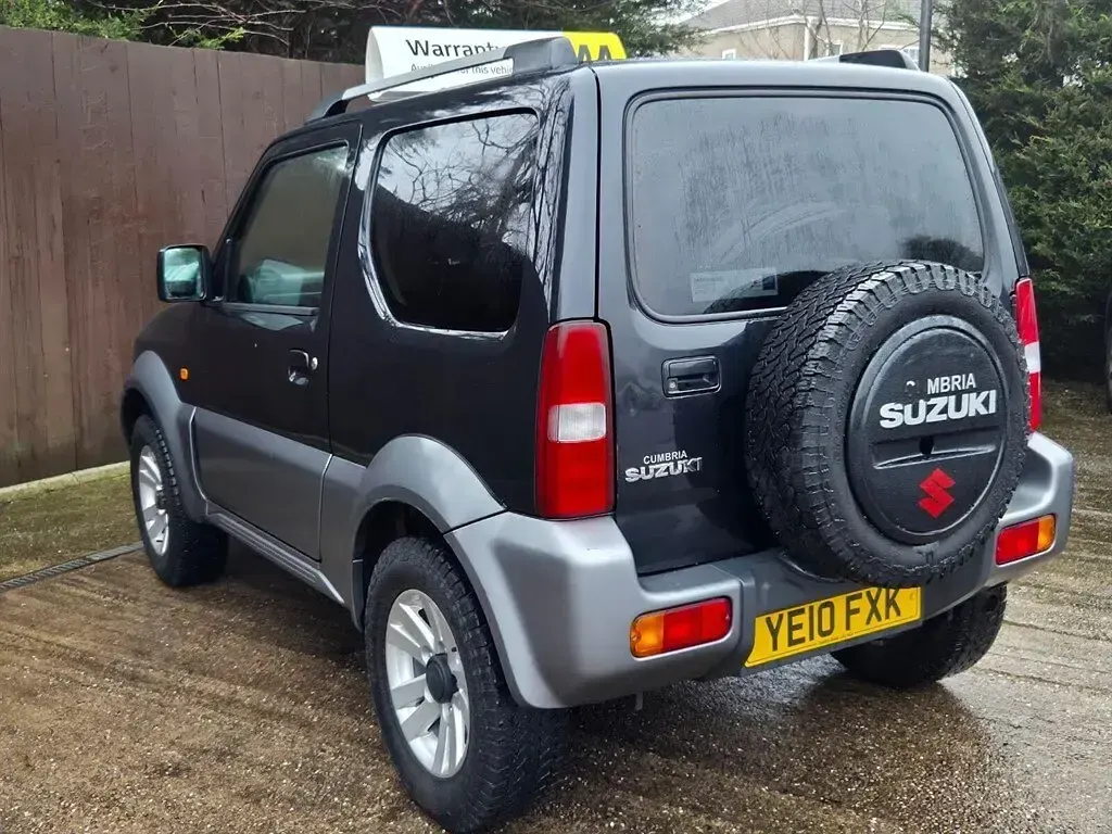 Used Suzuki Jimny SZ4 85 HP (62 kW) 2010 Black SUV