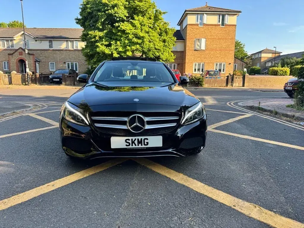 Used Mercedes C200 Premium 184 HP (135 kW) 2016 Black Sedan