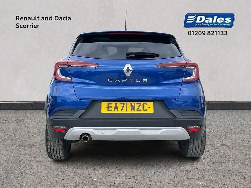 Used Renault Captur Iconic 140 HP (102 kW) 2021 Blue  SUV