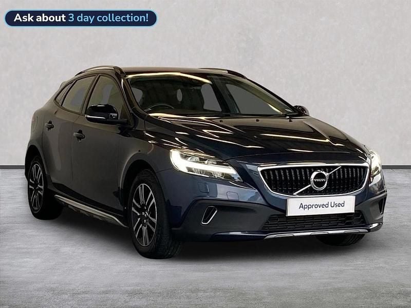 Blue Used 2018 Volvo V40 CC Plus Estate | £13,225 (Fair price) - Image 1/4