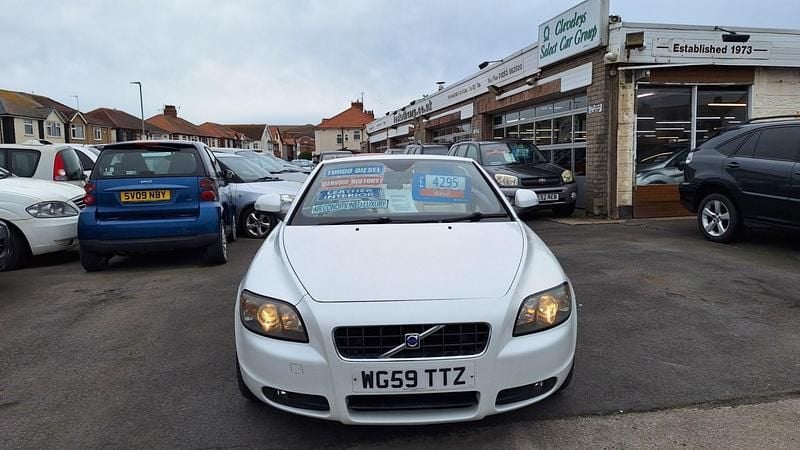 Used Volvo C70 134 HP (98 kW) 2010 White Cabriolet